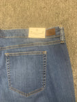 Ralph Lauren Modern Curvy Straight Jeans NWT-Preowned